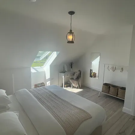 Two Bedroom Deluxe Sea View Guest * 伊尼什莫尔岛
